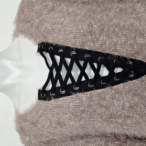 Express "NEW" Tan Black Soft Cozy Fuzzy Lace Up Crew Neck Y2K Sweater Size S - Picture 3 of 13